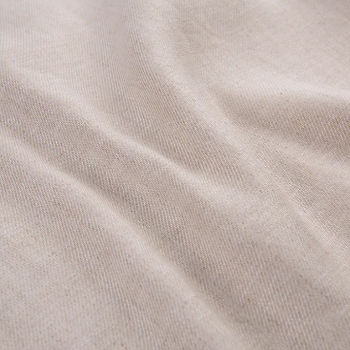 The key to ensuring the uniformity of plain linen woven fabrics: screening and application of high-quality linen fibers